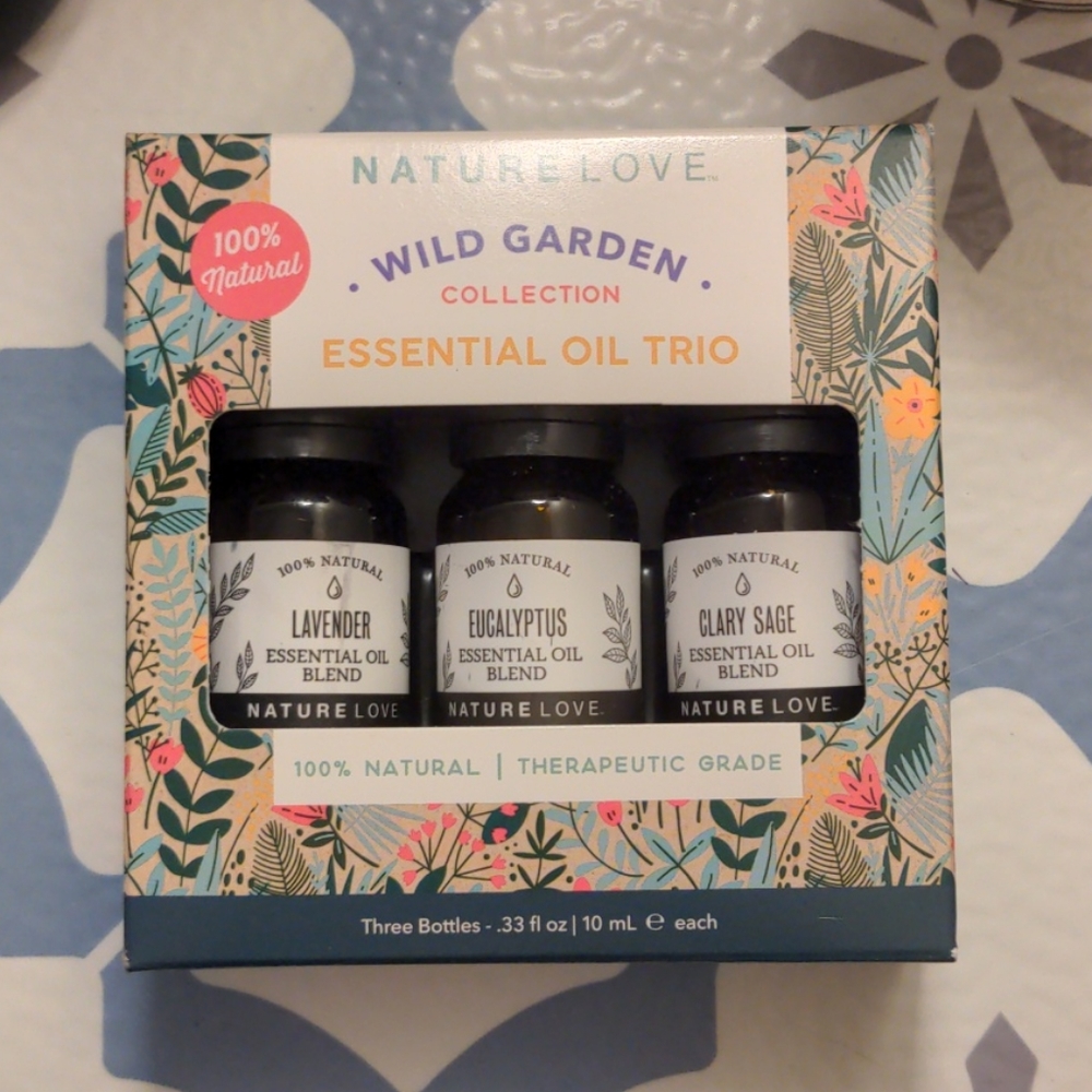 Free with purchase! Essential oil trio